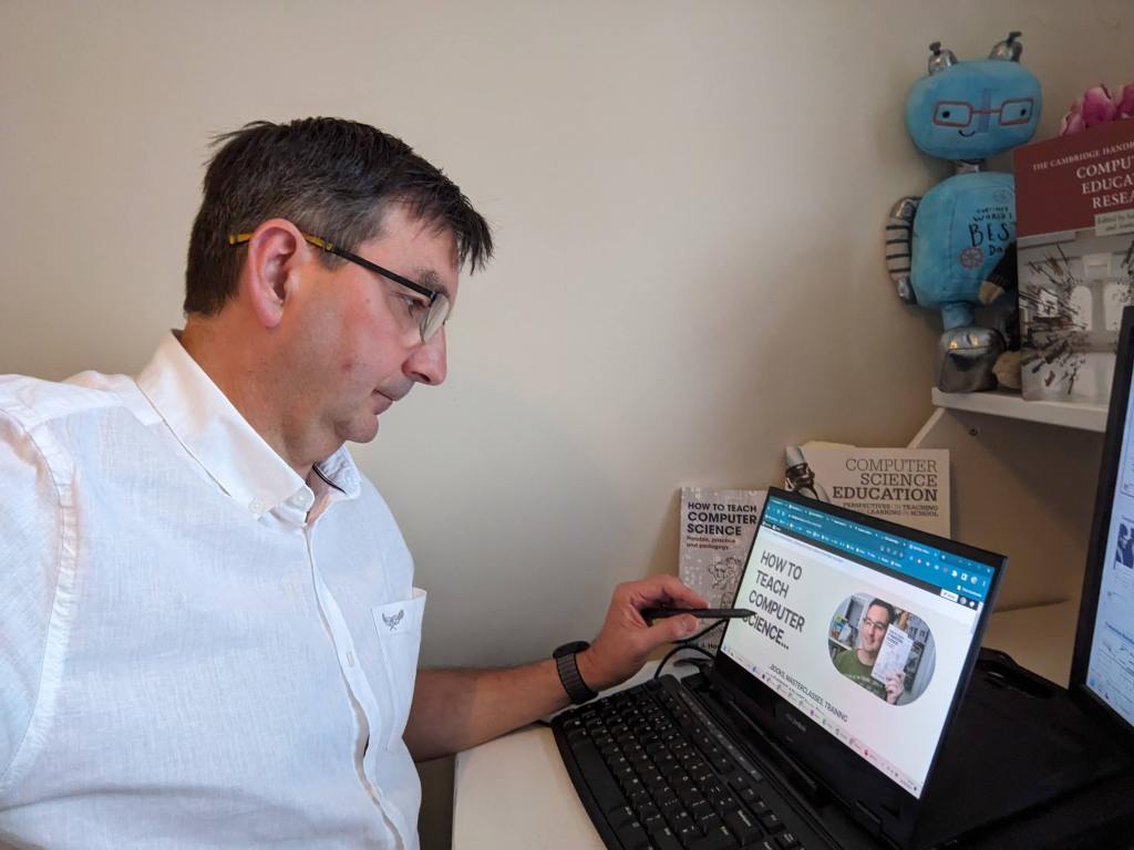 Computing, Edtech and AI Support for&nbsp;Schools